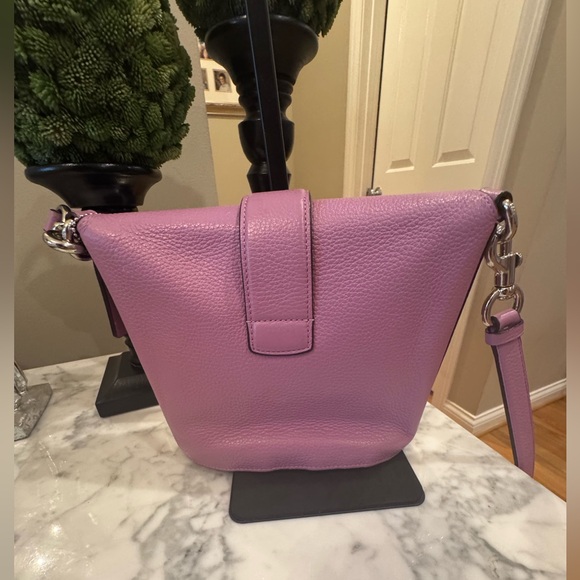 Coach - Addie Crossbody Pebbled Leather Crossbody - 2022 C2814 - Violet Orchid - Picture 4 of 11